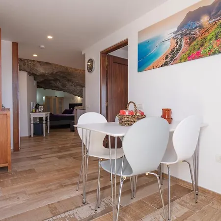 Romantic Cave With Big Terrace Overlooking The Sea Santa Cruz de Tenerife