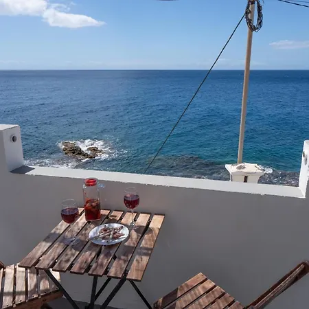Romantic Cave With Big Terrace Overlooking The Sea *